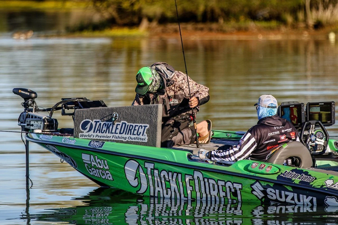 Abu Garcia Adrian Avenas Fantasista Premier / REVO4 Rocket LH Buzzbait Combo 5 Abu Garcia Adrian Avenas Fantasista Premier / REVO4 Rocket LH Buzzbait Combo - Image 3